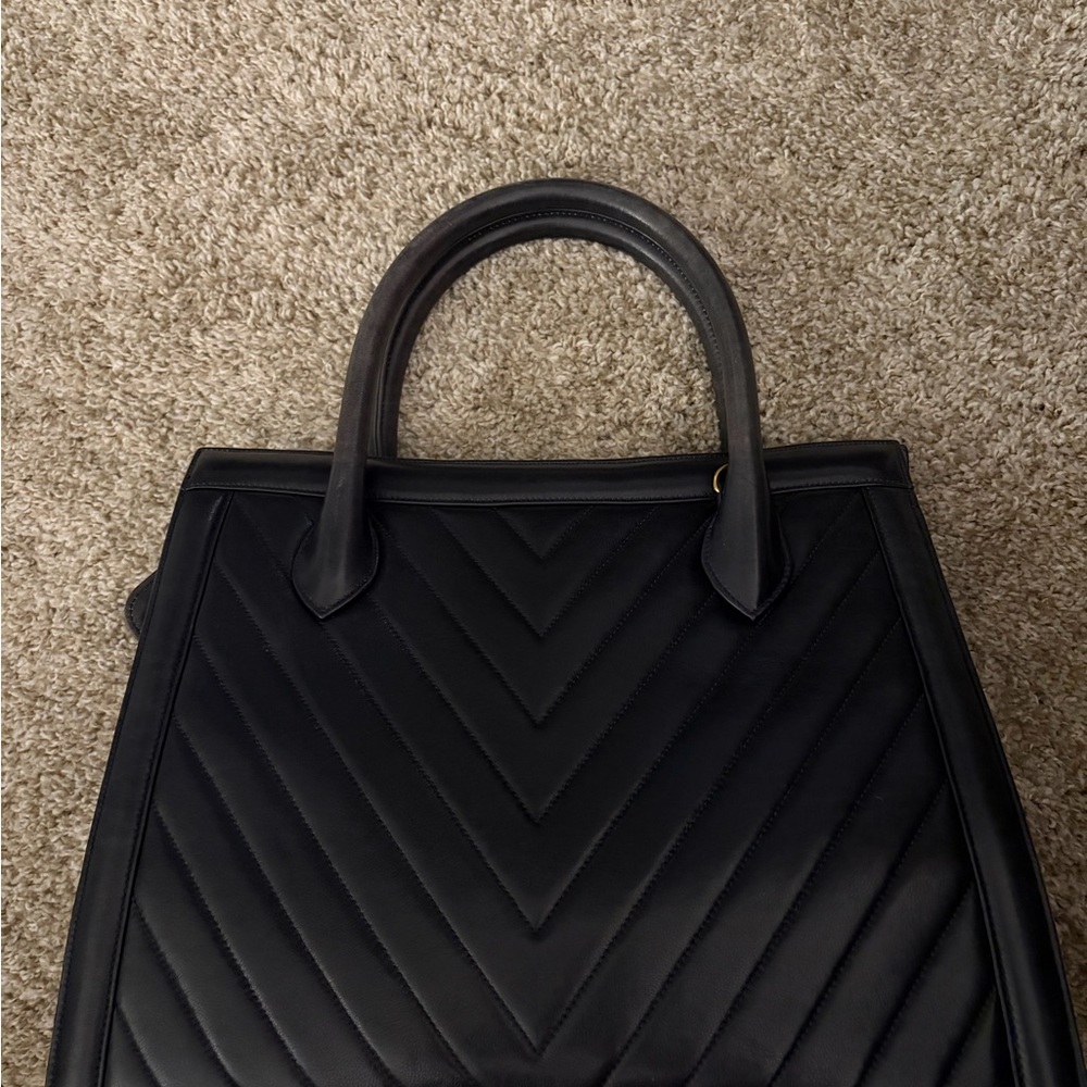 CHANEL Black Chevron Tote bag